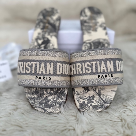 Dior Canvas Toile de Jouy Embroidered Dway Slide Sandals - Picture 2 of 8